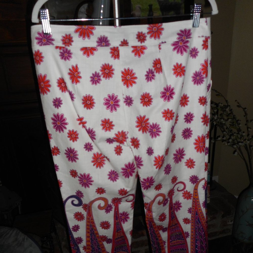 NWT Trina Turk white and paisley pants, pink and purple, 6 - Picture 7 of 8